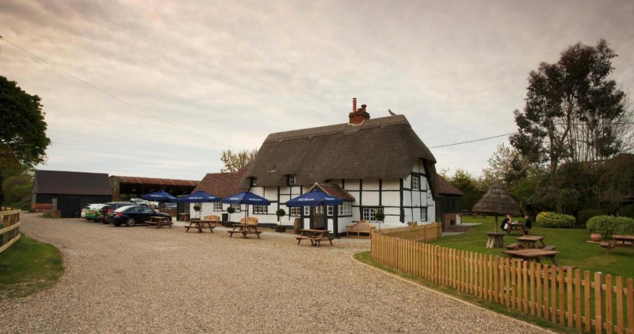 The Bottle & Glass Inn Harpsden ภายนอก รูปภาพ