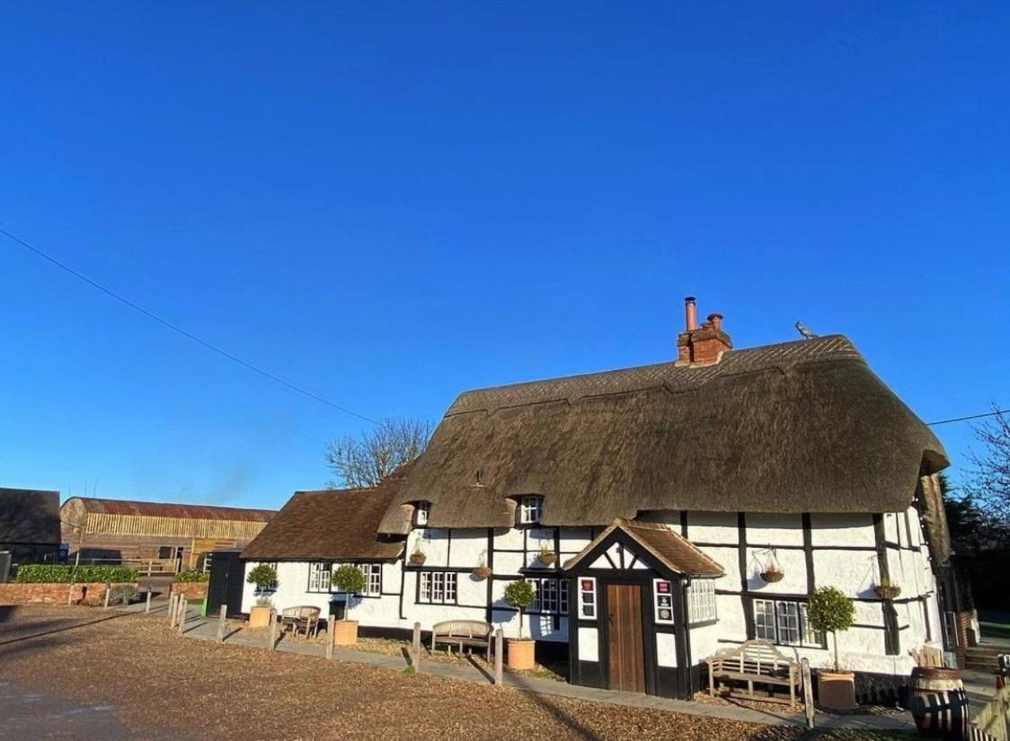 The Bottle & Glass Inn Harpsden ภายนอก รูปภาพ